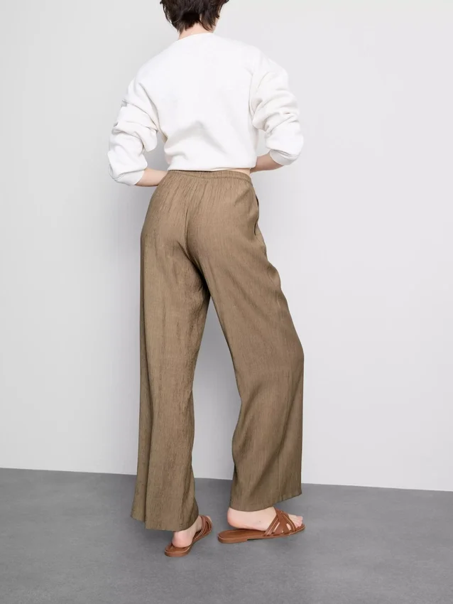 Pantalones de pierna ancha con textura arrugada
