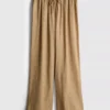 Pantalones de pierna ancha con textura arrugada