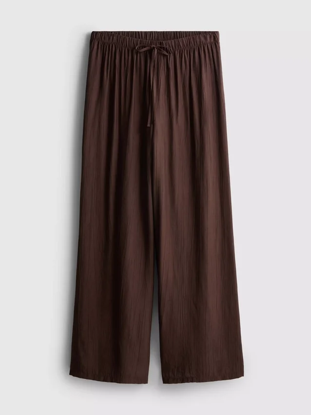 Pantalones de pierna ancha con textura y cordón