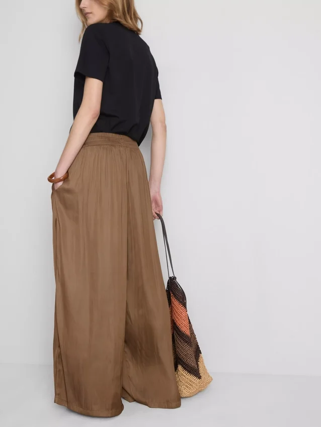 Pantalones de pierna ancha de satén «The Edit»