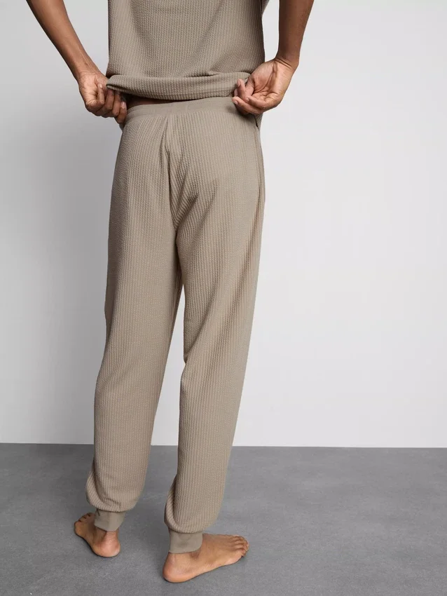 Pantalones de pijama a rayas con textura