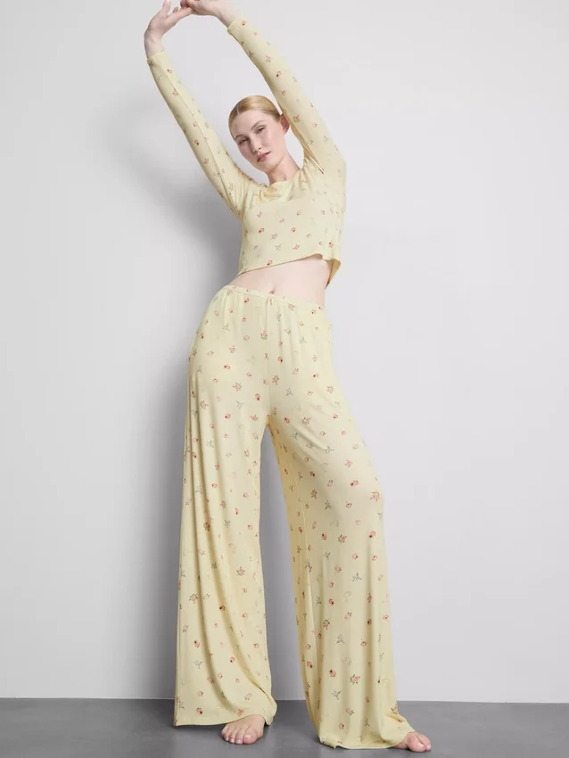 Pantalones de pijama acanalados con estampado floral