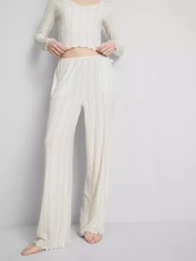 Pantalones de pijama con punto calado floral