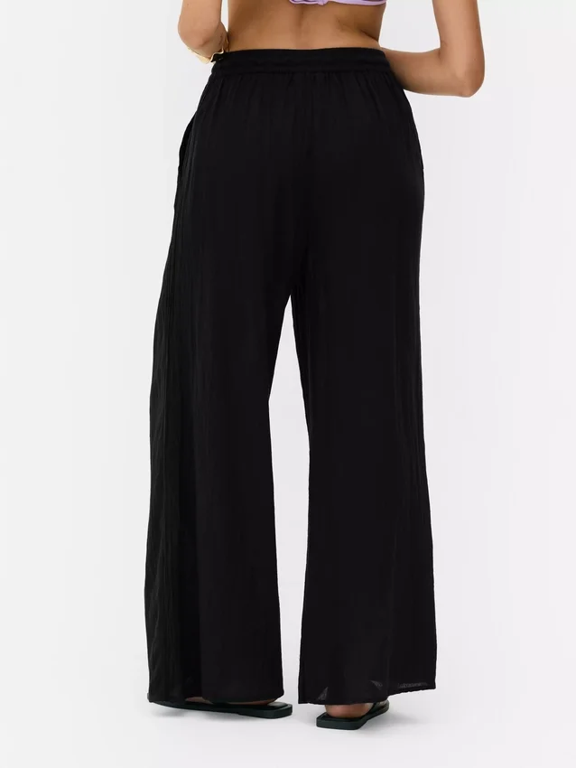 Pantalones de playa imprescindibles