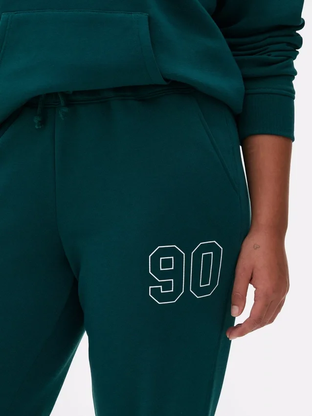 Pantalones de sudadera estampados con dobladillo