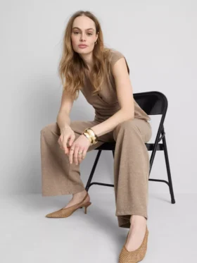 Pantalones de tiro medio y pierna ancha