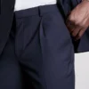 Pantalones de traje clásicos de corte regular