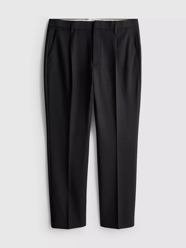 Pantalones de traje clásicos de corte regular
