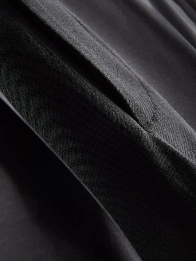 Pantalones de traje clásicos de corte regular