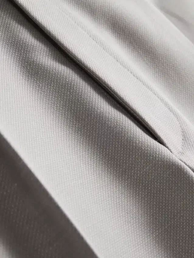 Pantalones de traje de corte ajustado con textura dobby