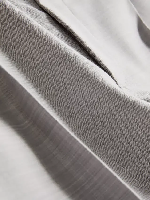 Pantalones de traje texturizados de corte regular