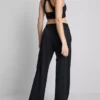 Pantalones deportivos de pierna ancha