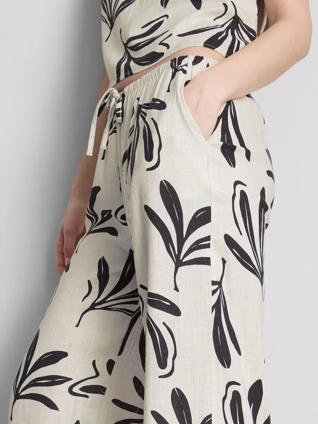 Pantalones estampados de pierna ancha