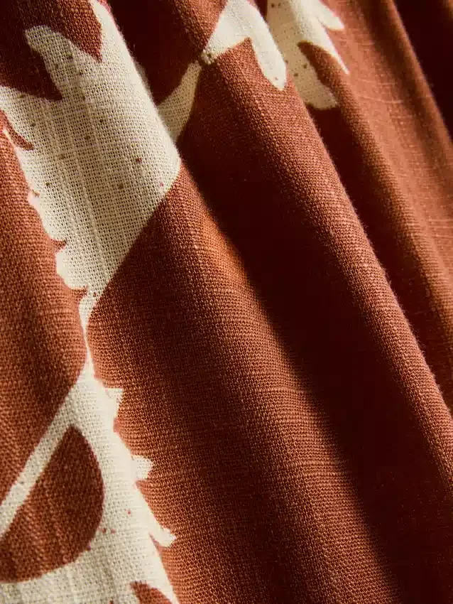 Pantalones estampados de pierna ancha