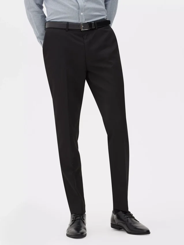 Pantalones formales de sarga de corte ajustado