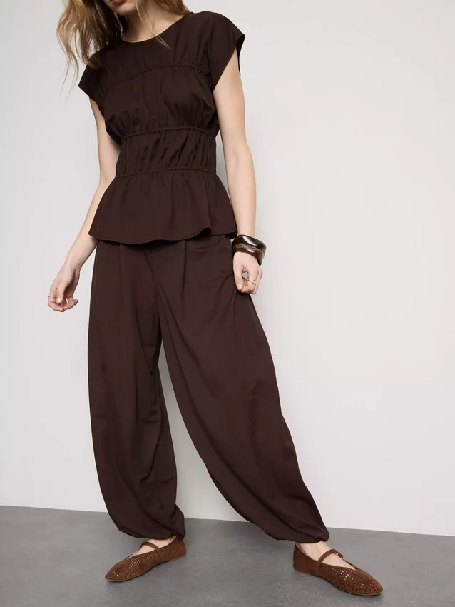 Pantalones harén texturizados