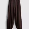 Pantalones harén texturizados