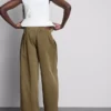 Pantalones utilitarios de pierna ancha con detalle de costura