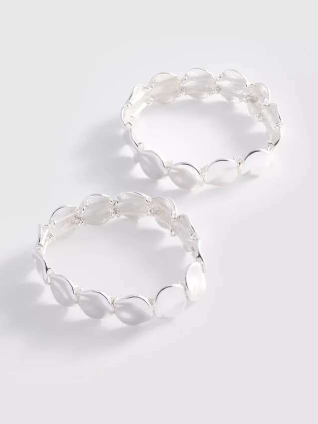 Paquete de 2 pulseras de metal fundido