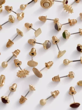 Paquete de 20 aretes de botón surtidos