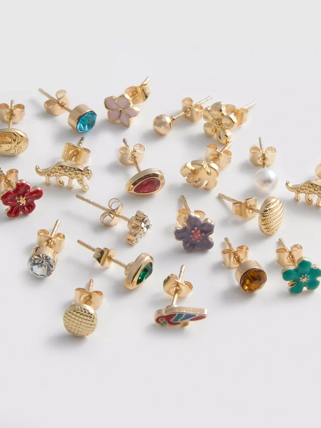 Paquete de 20 aretes tipo stud con motivos tropicales