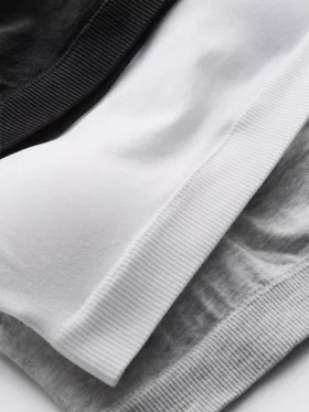 Paquete de 3 bralettes cortos sin aros