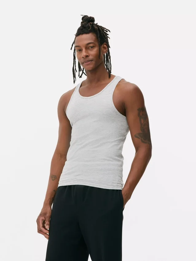 Paquete de 5 camisetas sin mangas básicas