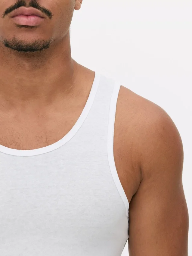 Paquete de 5 camisetas sin mangas básicas