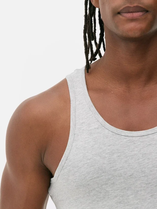 Paquete de 5 camisetas sin mangas básicas