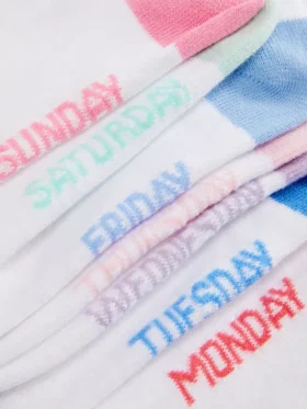 Paquete de 7 pares de calcetines cortos con los días de la semana