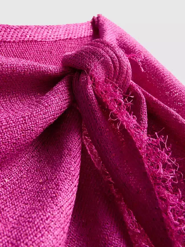 Pareo con borlas de lentejuelas