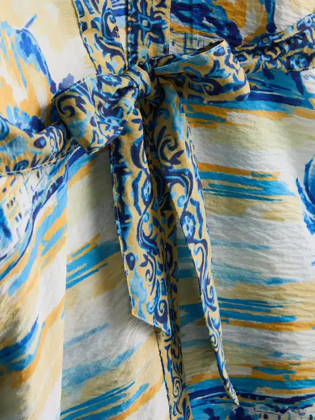 Pareo de playa midi estampado con corte cruzado