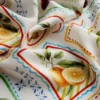 Pañuelo con estampado de mariposas
