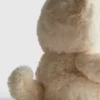 Pequeño peluche de gato atigrado