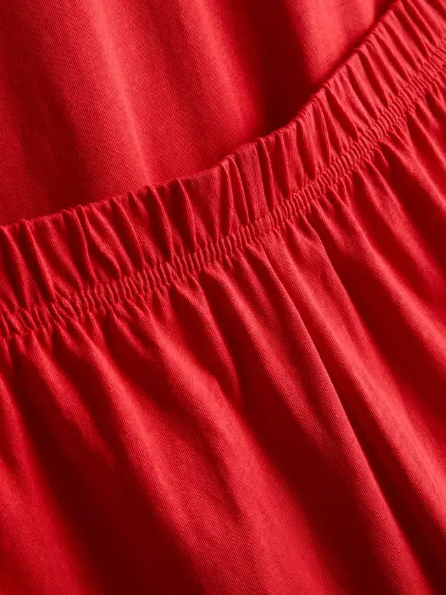 Pijama de camiseta y pantalones cortos