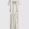 Pijamas con el personaje Snoopy de Peanuts
