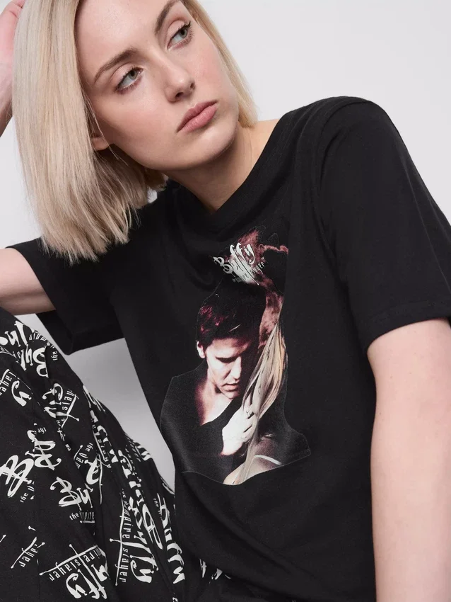 Pijamas con estampado de Buffy, la cazavampiros