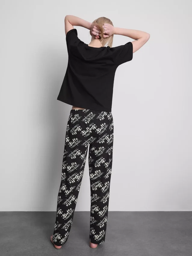 Pijamas con estampado de Buffy, la cazavampiros