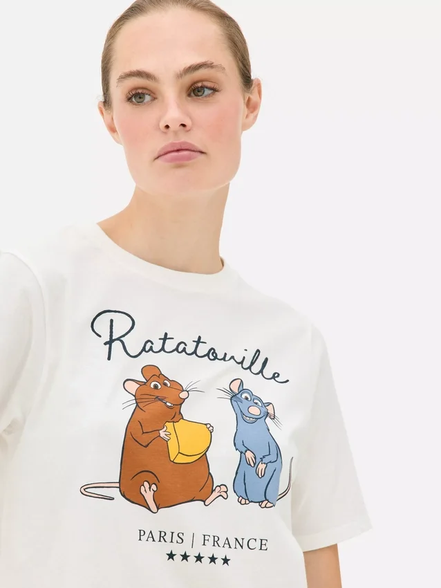 Pijamas con estampado de personajes de Disney