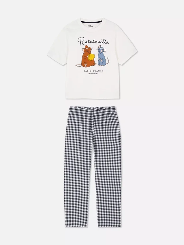 Pijamas con estampado de personajes de Disney