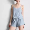Pijamas cortos con camiseta de tirantes a rayas