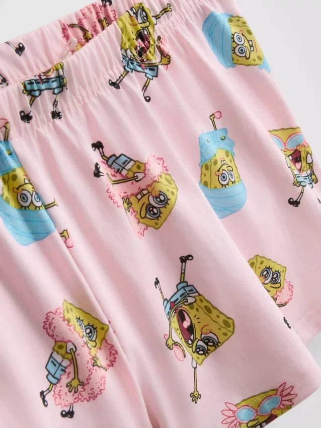 Pijamas cortos con diseño de Bob Esponja