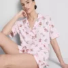Pijamas cortos estilo boyfriend con estampado de ositos