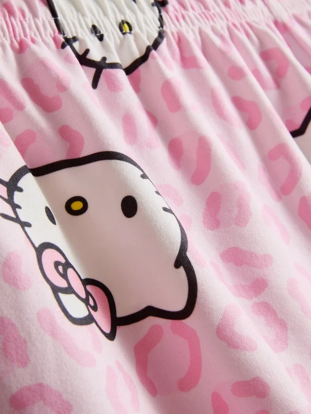 Pijamas cortos estilo boyfriend de Hello Kitty