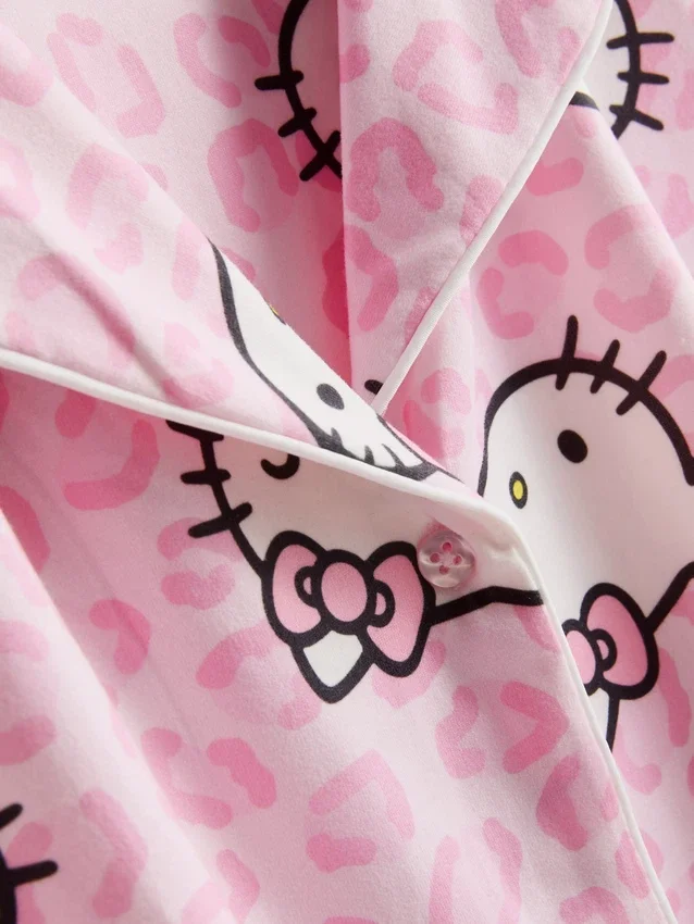 Pijamas cortos estilo boyfriend de Hello Kitty