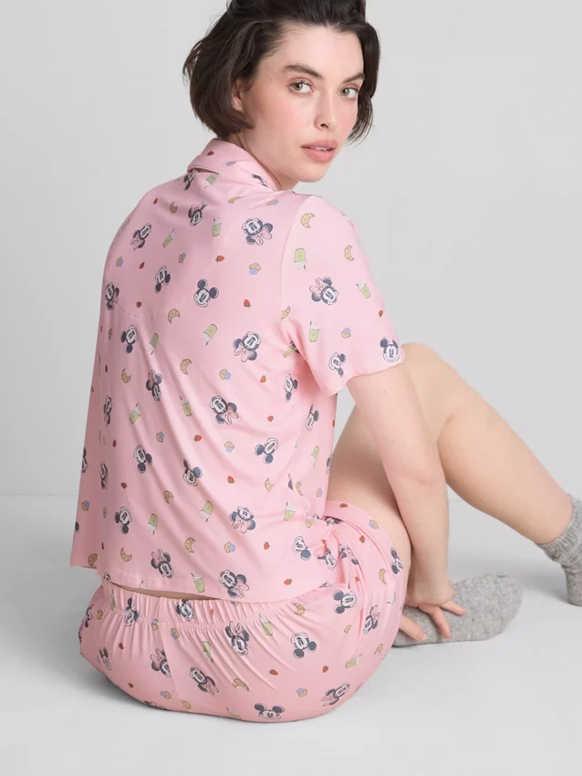 Pijamas cortos estilo boyfriend de Mickey Mouse de Disney