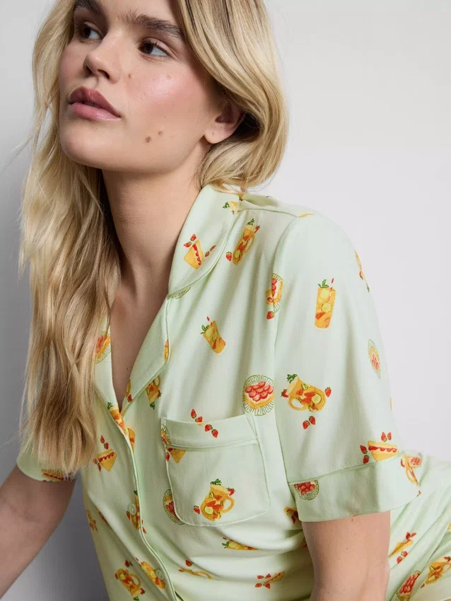 Pijamas cortos estilo boyfriend estampados
