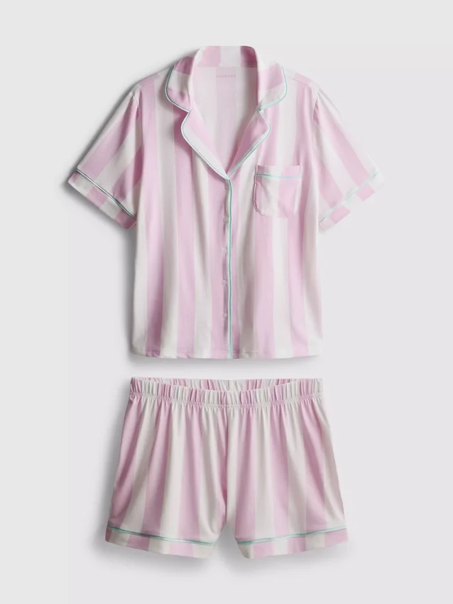 Pijamas cortos estilo boyfriend estampados
