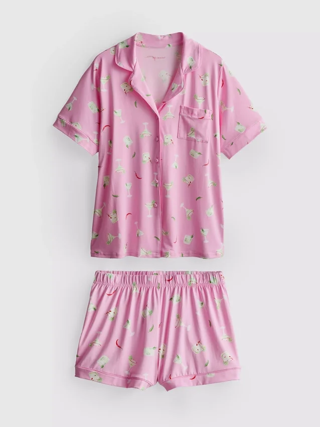 Pijamas cortos estilo boyfriend estampados