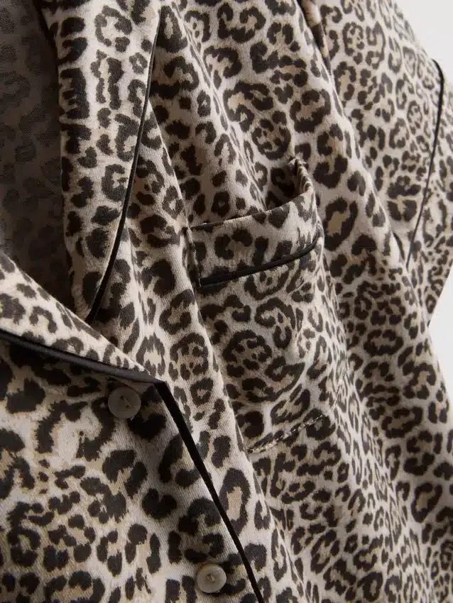 Pijamas cortos estilo boyfriend estampados